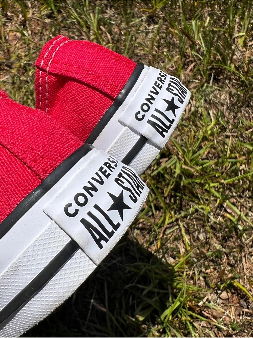 CLEAN Converse size 12.5c Toddler Chuck Taylor All Star Red shoes
